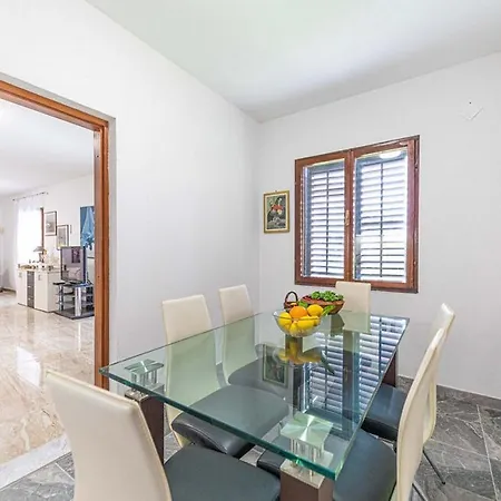 Apartment With A Parking Space - 23129 Trogir