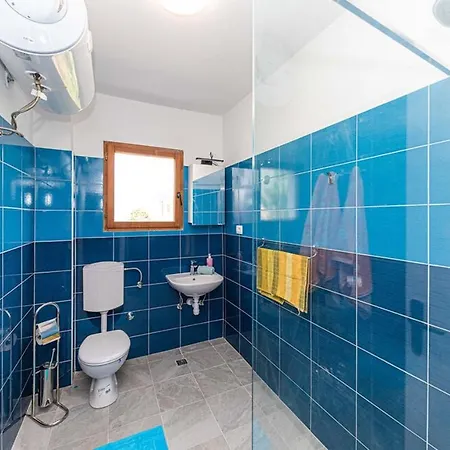 With A Parking Space - 23129 Trogir